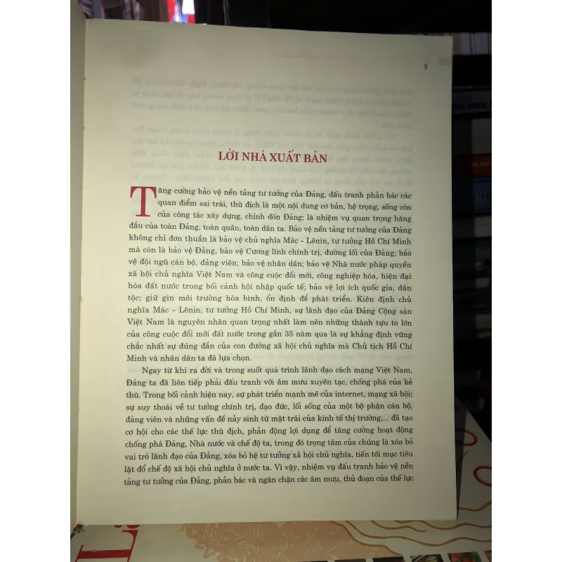 Bảo vệ nền tảng tư tưởng của Đảng trong tình hình mới  754962