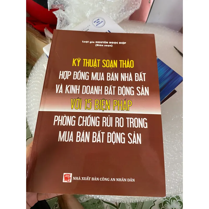 Kỹ thuật soạn thảo hợp đồng mua bán nhà đất và kinh doanh bất động sản  747549