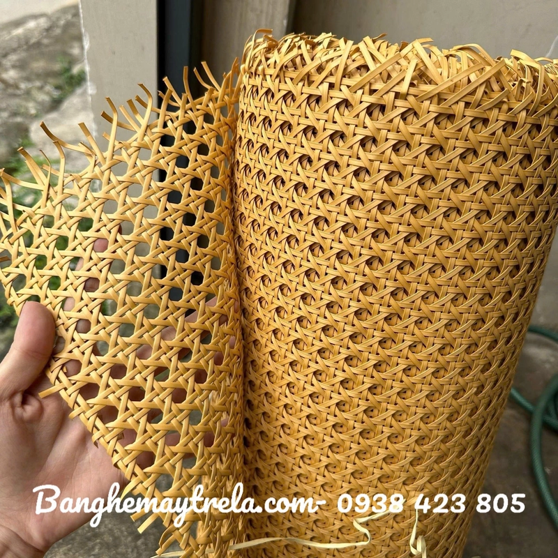 Lưới mây nhựa đan mắt cáo trang trí 505742