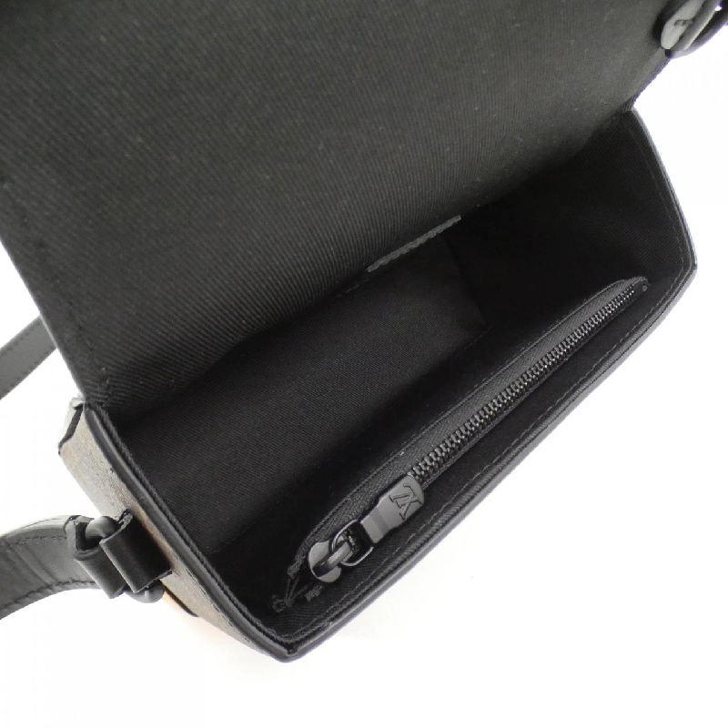 Túi đeo vai Louis Vuitton Monogram Macassar Steamer Wearable Wallet M82534 613610