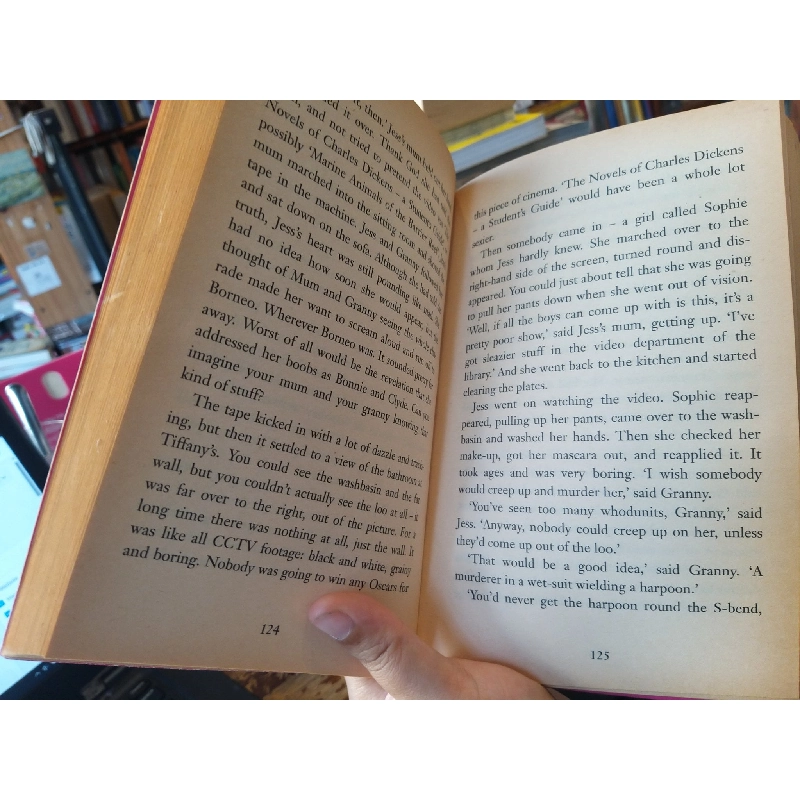 Girl, 15 Charming But Insane - Sue Limb 977937