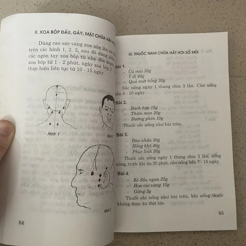 Combo 2 sách xoa bóp thuốc Nam & Trung y- So sánh hai nền y học Á Đông 715156