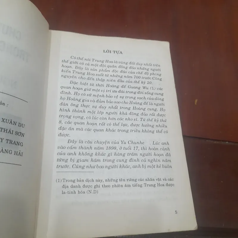 CHUYỆN TÌNH TRONG CUNG CẤM (hồi ký của một người hoạn) 674892
