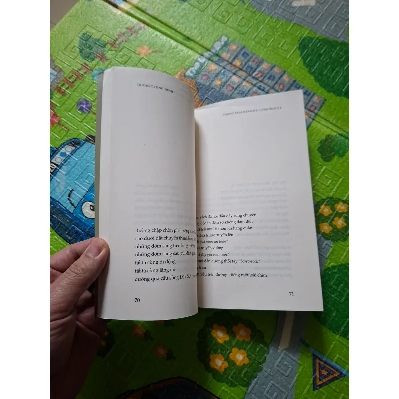 Trường ca Trung Trung Đỉnh: Đá và em & Chàng trai bằng đá 784012