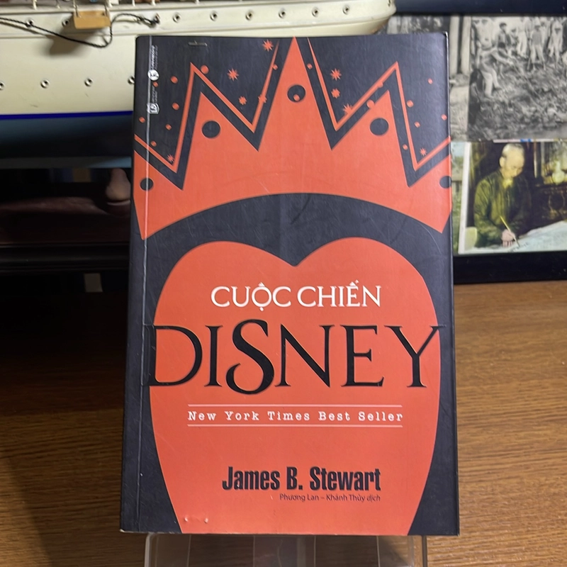 Cuộc chiến Disney James B. Stewart 502532