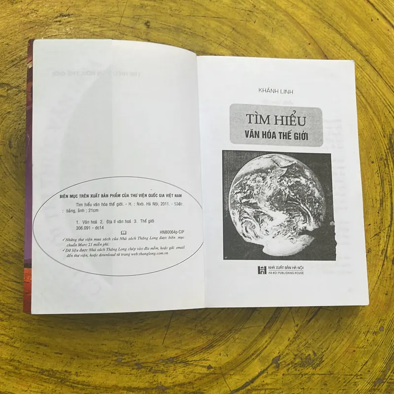 TÌM HIỂU VĂN HOÁ THẾ GIỚI- KHÁNH LINH 705230
