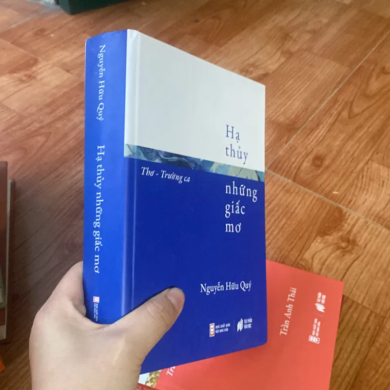 Hạ thuỷ những giấc mơ - Nguyễn Hữu Quý 1033551