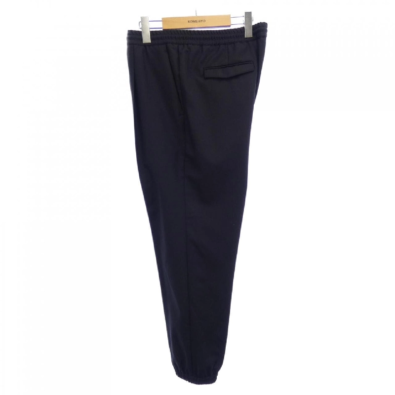 Quần thể thao DIOR DIOR ESSENTIALS 733C139E3226 - Hàng hiệu Authentic 897229