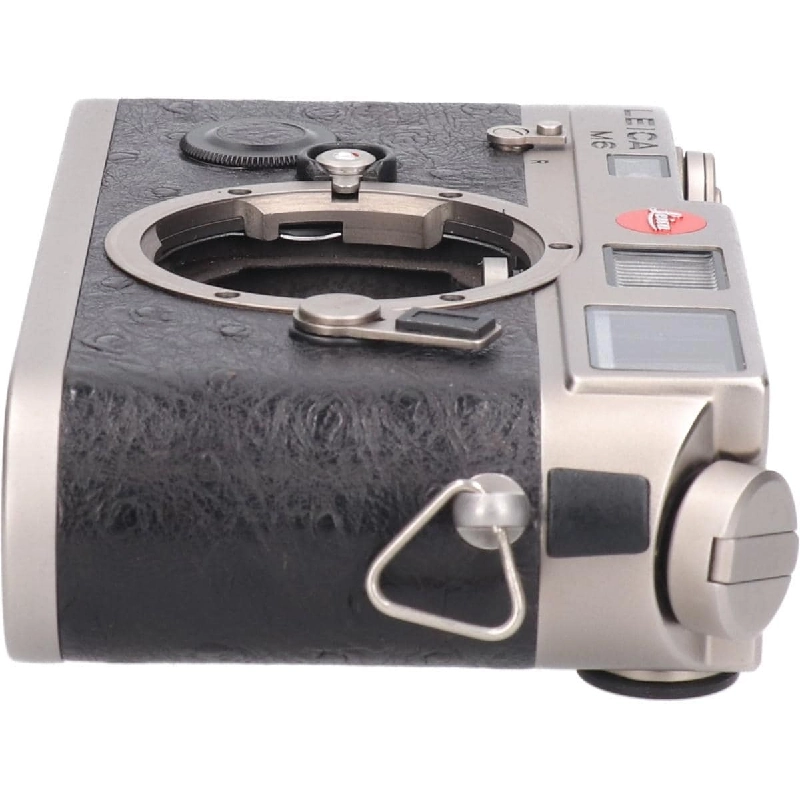 M6 Titan - Hàng hiệu Authentic 879682