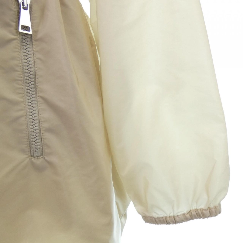 Áo khoác MONCLER WETE 633642