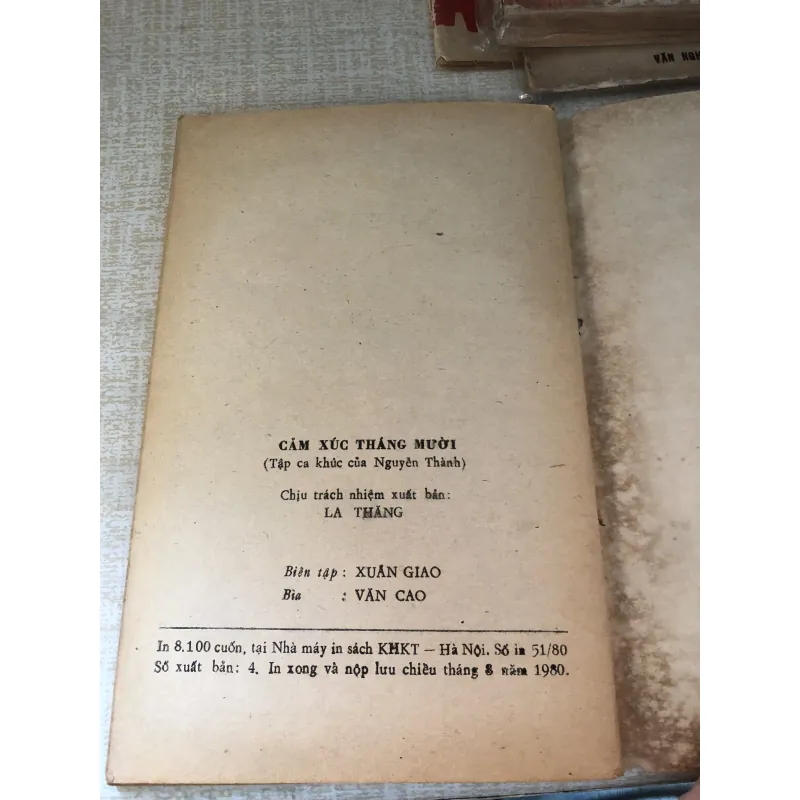 Tập ca khúc Cảm xúc tháng mười-Nguyễn Thành 960282