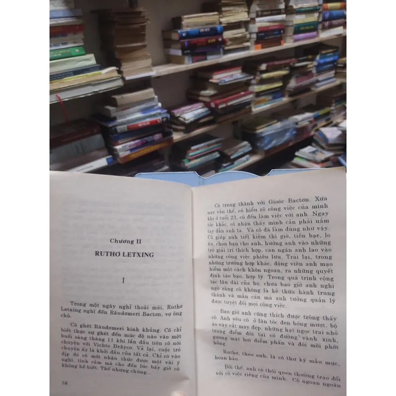 sách: Rượu Sâm Banh sóng sánh (Tiểu thuyết) - Agatha Christie (A2) 573631