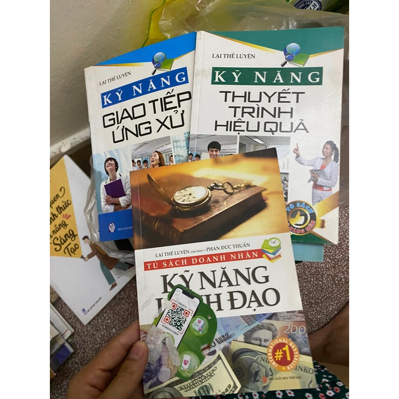 Sách Combo 3 cuốn Kỹ năng thuyết trình, KN Lãnh đạo, KN Giao tiếp 310056