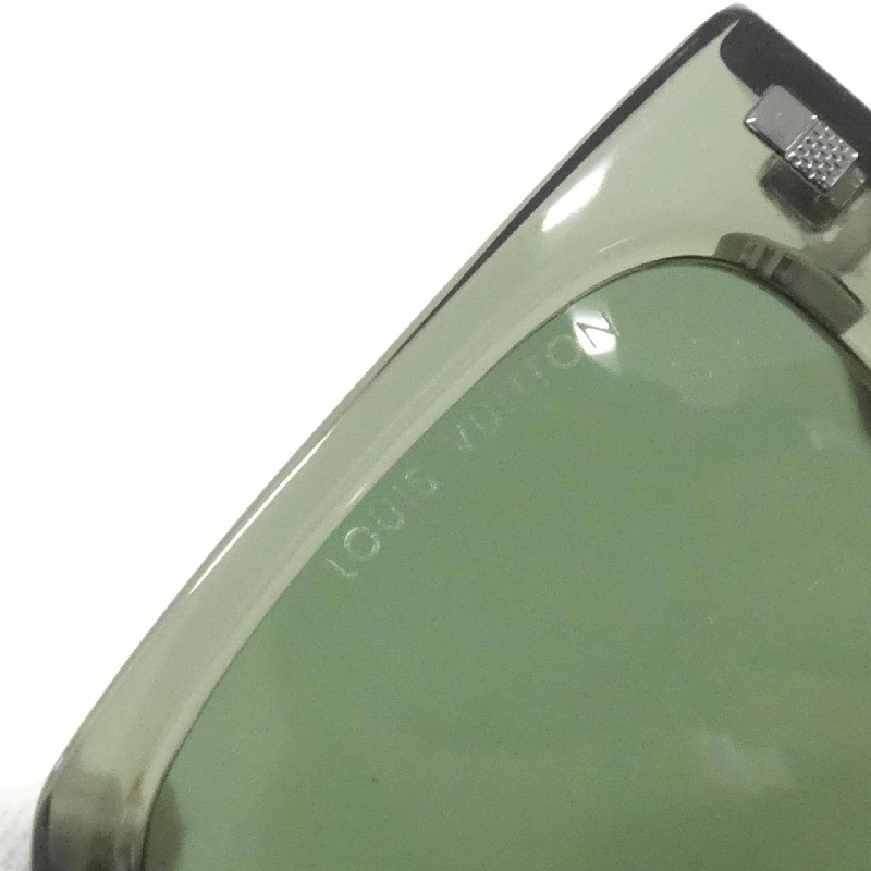 Kính mát Louis Vuitton LV Escape Square Z2631E 624298