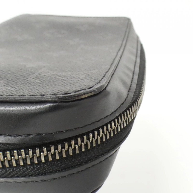 Ví Louis Vuitton Monogram Eclipse Zippy XL M61698 621528