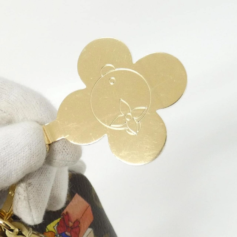 Louis Vuitton Monogram (Vivienne Winter Holiday) Phone Holder M15338 - Hàng hiệu Authentic 808019