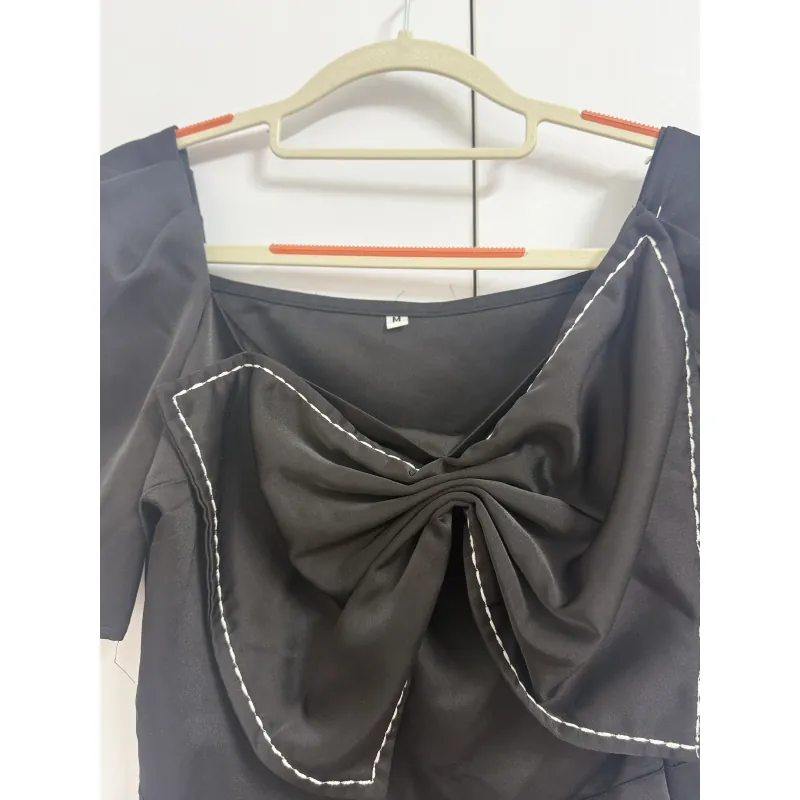 Áo sơ mi kiểu cổ vuông nơ ngực sz M  929905