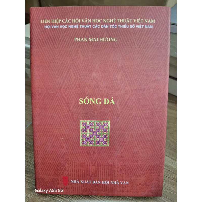 Sóng Đá - Phan Mai Hương - Tập truyện ngắn 692763