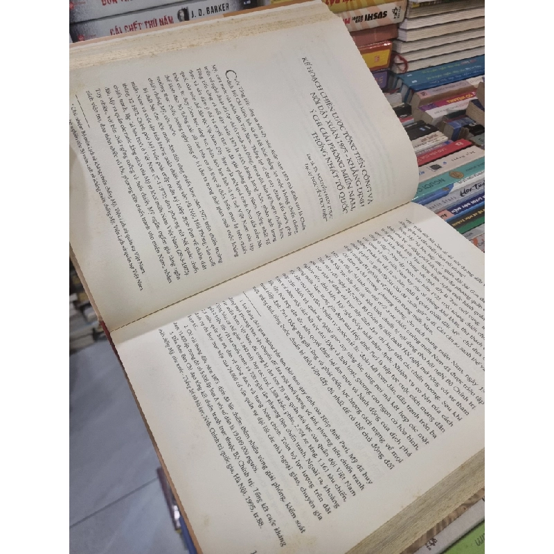 Đại Thắng Mùa Xuân 1975 : Sức mạnh của ý chí thống nhất tổ quốc và khát vọng hòa bình - Bộ Quốc Phòng, Ban Tuyên giáo Trung ương, Thành ủy Thành phố Hồ Chí Minh 336650