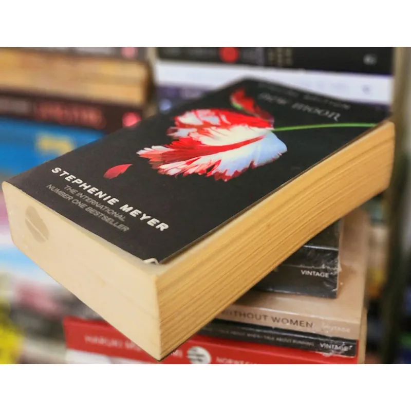 NEW MOON - Stephanie Meyer (563 pages) 735918