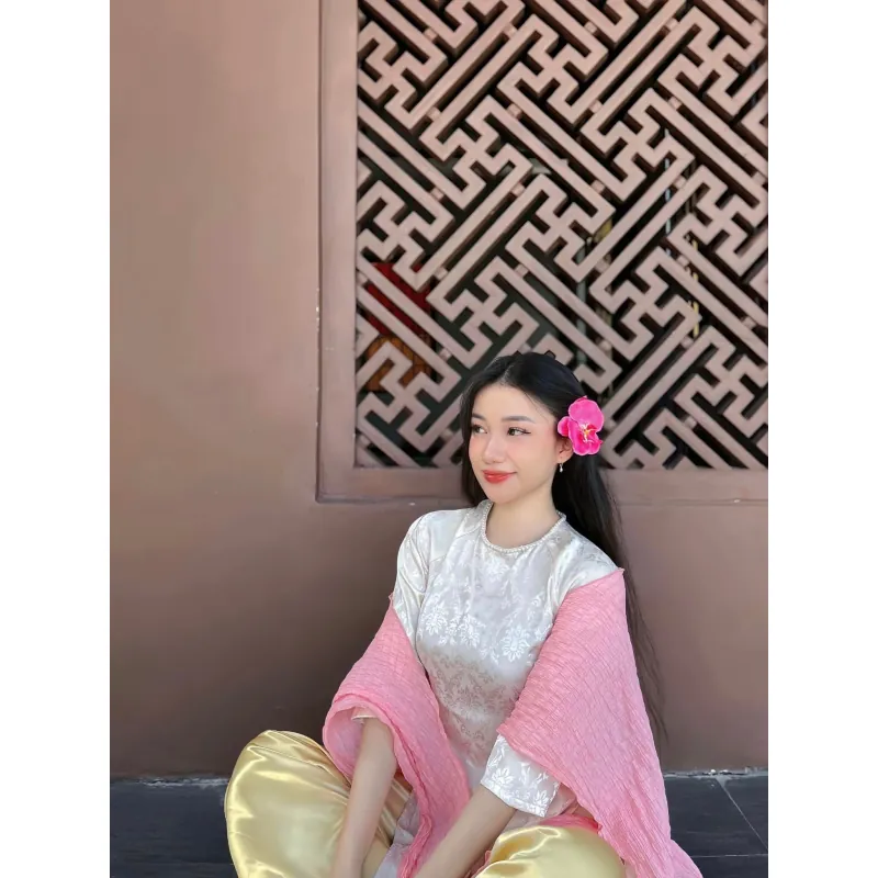 Áo dài đính hột ngay cổ 753574