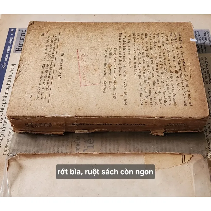 Tiểu thuyết NHỮNG MIỀN TRÁI CHÍN - Tác giả: Yevgeny Aleksandrovich Yevtushenko 706251