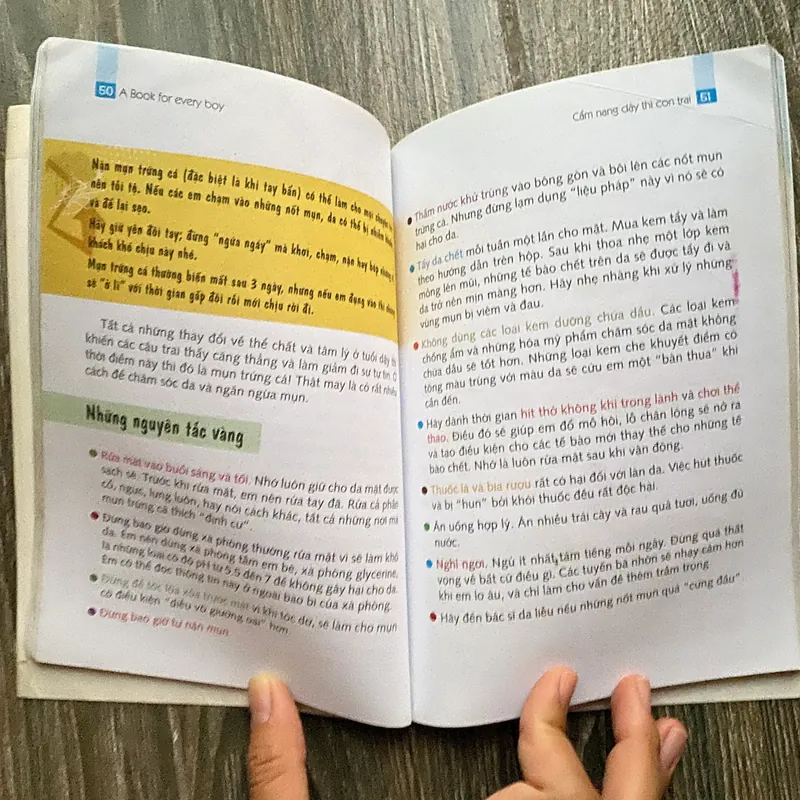 CẨM NANG CHO CON TRAI**A BOOK FOR EVERY BOY** TẶNG QUÀ TUỲ CHỌN** FREESHIP 592808
