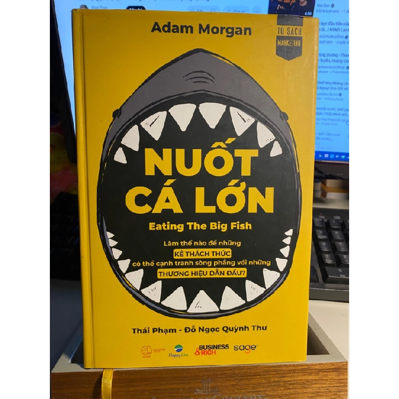 Nuốt Cá Lớn - Eating The Big Fish (Tái Bản)- Bìa cứng-Sách Marketing - Mới 98% STB771 457095
