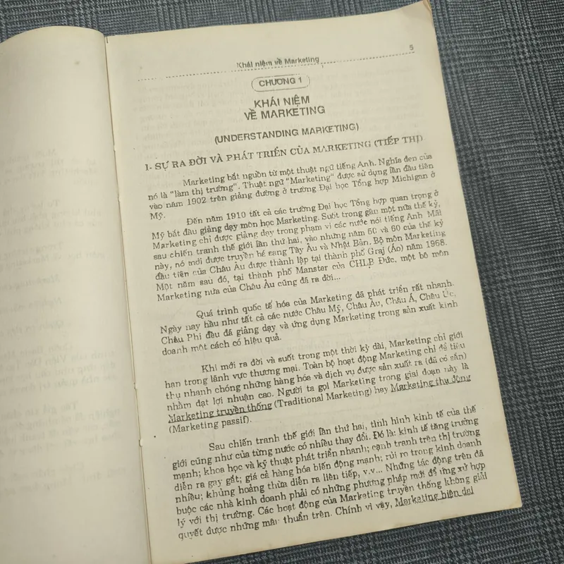 Basic Marketing (Marketing cơ bản) - GS Vũ Thế Phú - Năm 1995 606384
