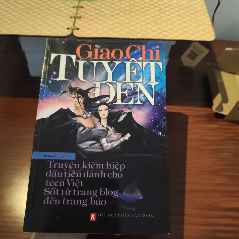 Tuyết đen- Giao Chi 562053