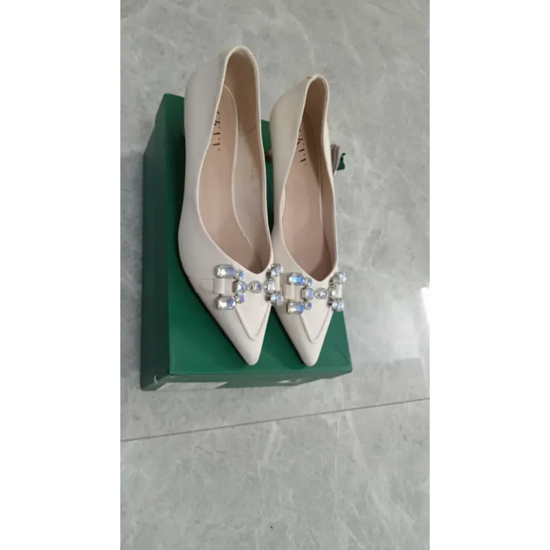 Giày cao gót nữ màu kem size 39, gót 4cm 722694