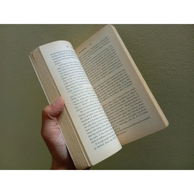 The long tail, sách ngoại văn tiếng Anh, english book 701709