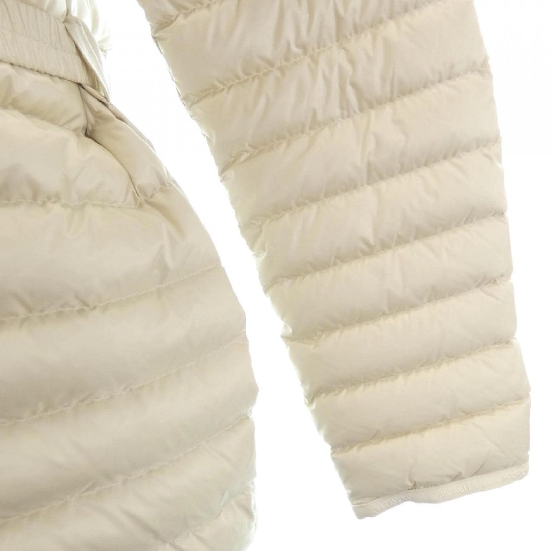 Áo khoác lông vũ MONCLER 642386