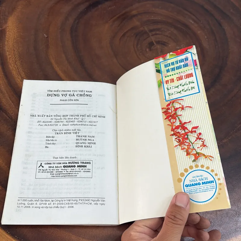 II Văn Hoá Việt: Dựng Vợ Gả Chồng, Hôn Lễ Và Nghi Thức - Phạm Côn Sơn - 2006 1020054
