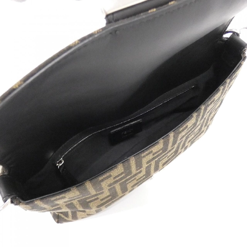 Túi đeo hông Fendi Baguette 7VA472 A9ZL 609170