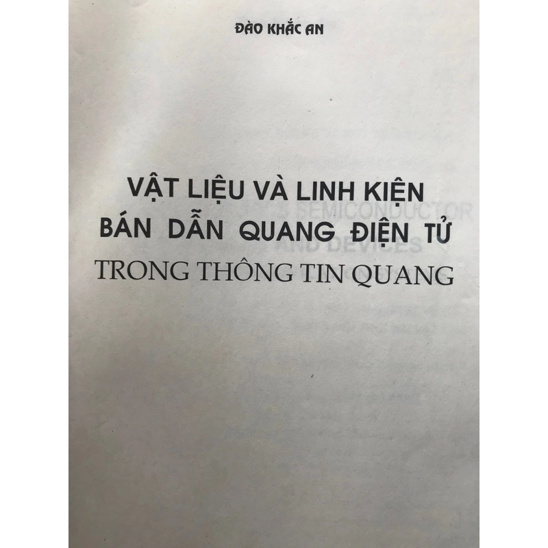 Vật liệu và Linh kiện bán dẫn quang điện tử 460133