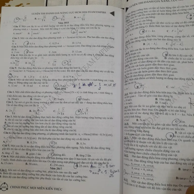 Sách ôn & tham khảo Luyện ĐÁNH GIÁ NĂNG LỰC EMPIRE TEAM 2024  576468