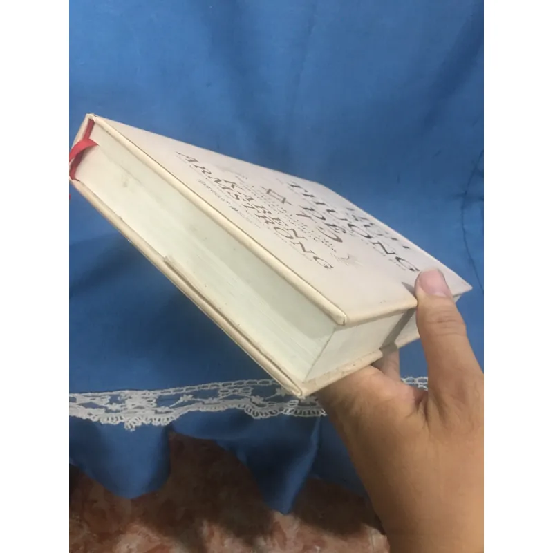 Miền đất hứa của tôi, lịch sử thượng đế 1000165