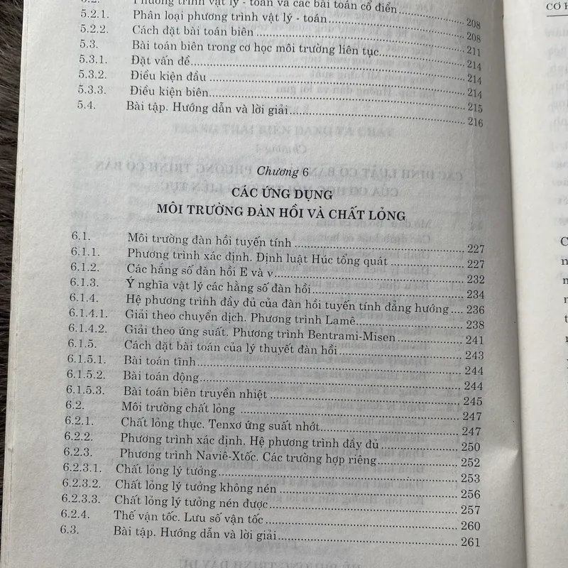 Cơ học trong môi trường liên tục (Phan Nguyên Di) 689009