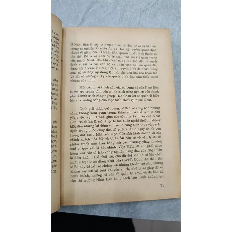 NƯỚC NHẬT MUA CẢ THẾ GIỚI - HỒNG ĐIỂU 786193