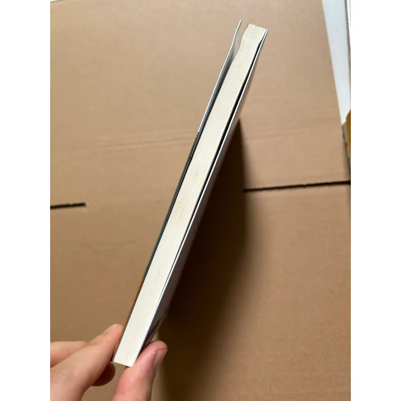 Thế giới mênh mông buồn vui cất vào lòng 693965