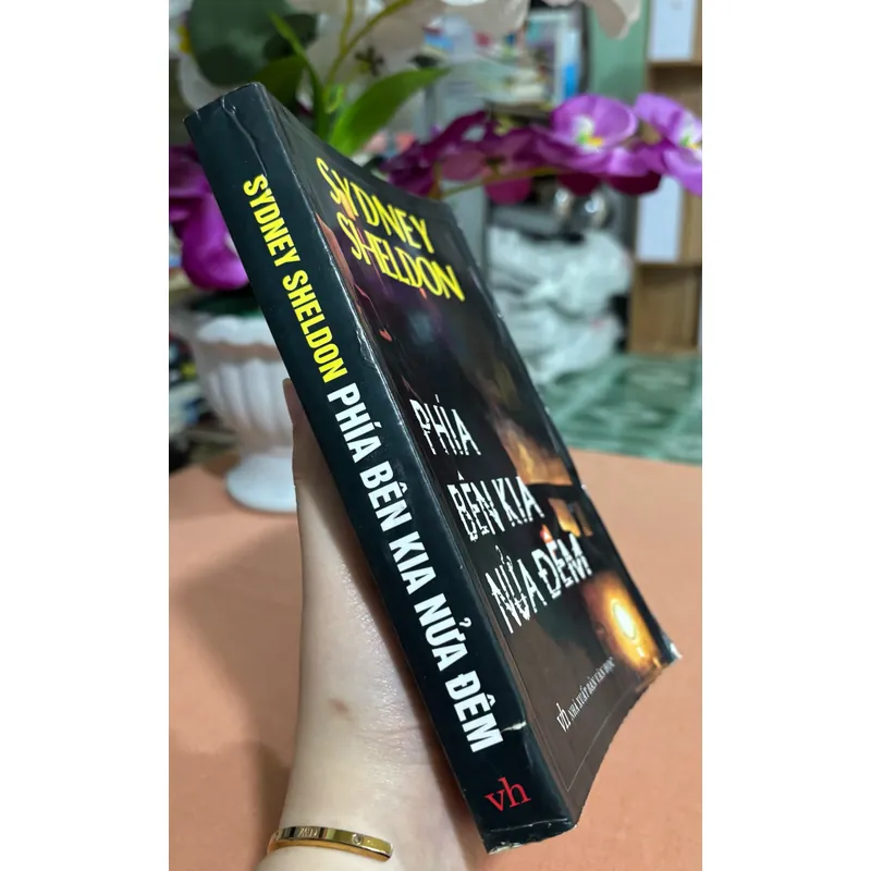 Phía bên kia nửa đêm 🌊 673941