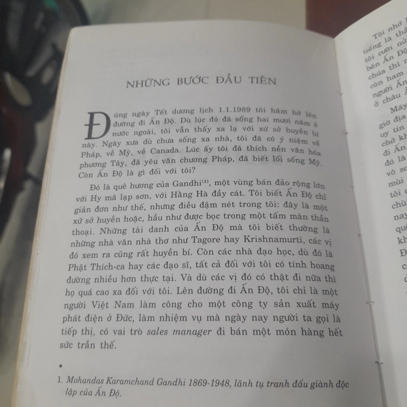 Nguyễn Tường Bách - MÙI HƯƠNG TRẦM (Ký sự du hành tại Ấn Độ, Trung Quốc, Tây Tạng) 381460