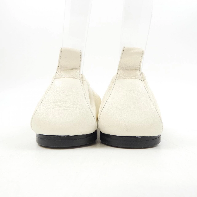 [Mã giảm giá] Giày NEOUS 662158