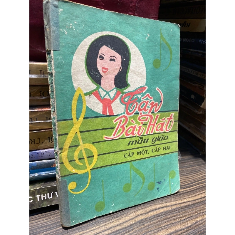 Tập bài hát mẫu giáo cấp một, cấp hai 1011509