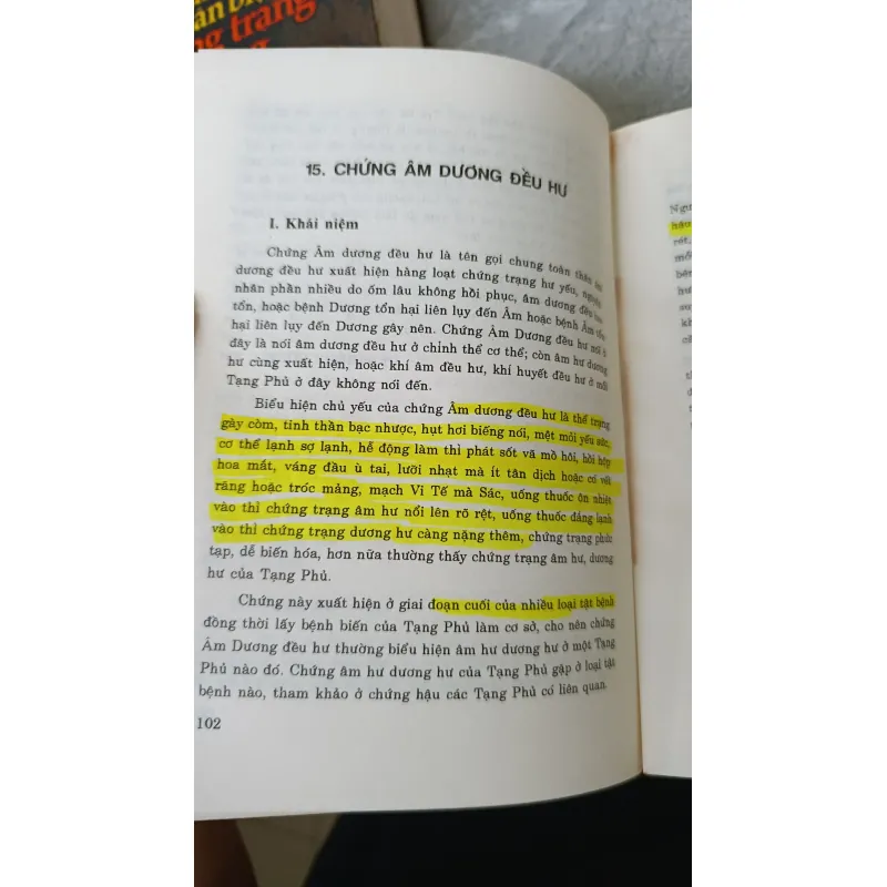 CHẨN ĐOÁN PHÂN BIỆT CHỨNG HẬU TRONG ĐÔNG Y - NGUYỄN THIÊN QUYẾN 790090