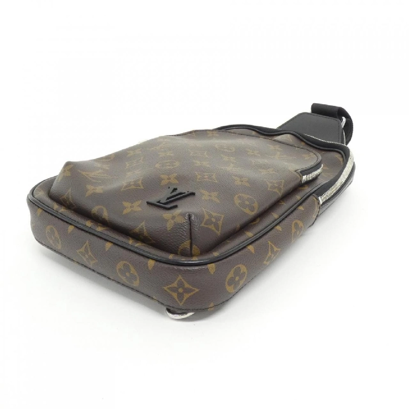 Túi đeo chéo Louis Vuitton Monogram Macassar Avenue M46327 613236