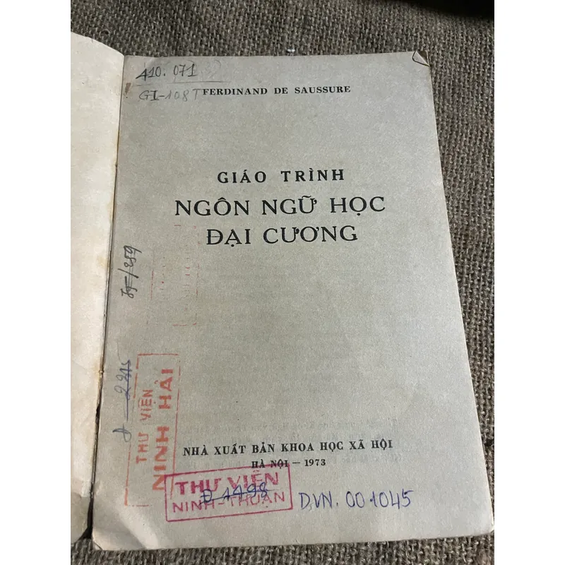 TFERDINAND DE SAUSSURE- GIÁO TRÌNH NGÔN NGỮ HỌC ĐẠI CƯƠNG- 1973- HOÀNG PHÊ GIỚI THIỆU  599994