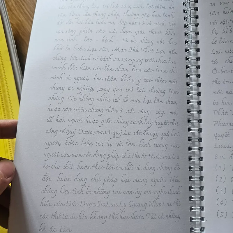 4q không trùng như hình (2q chép kinh)
 710535