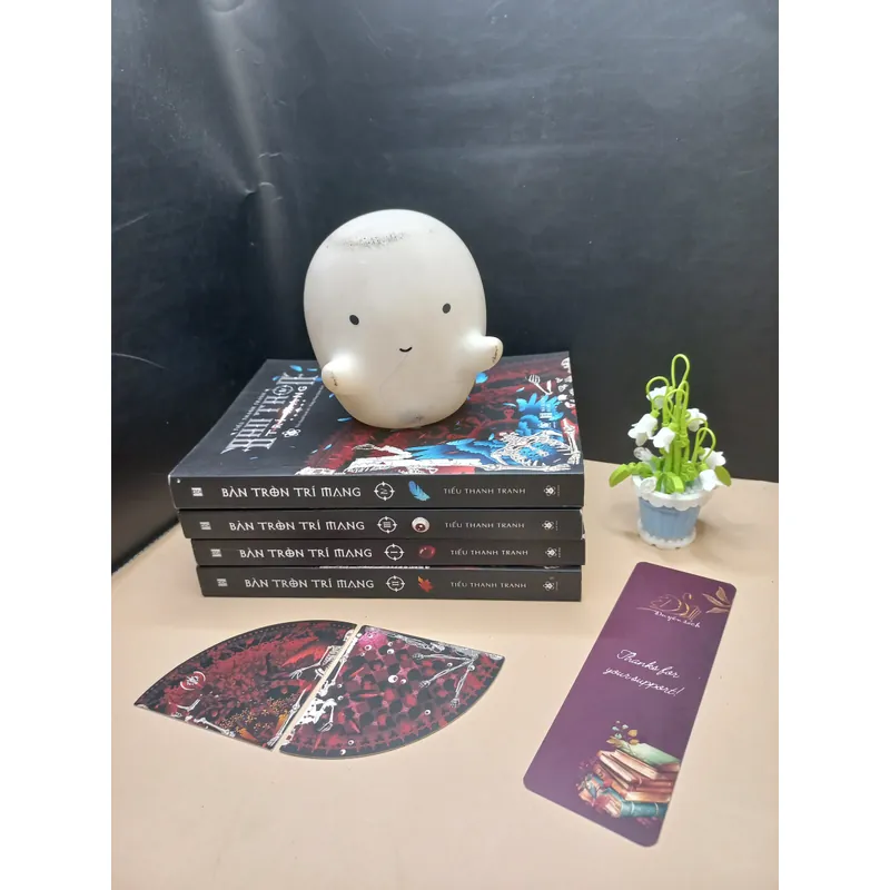 Bàn tròn trí mạng 697195